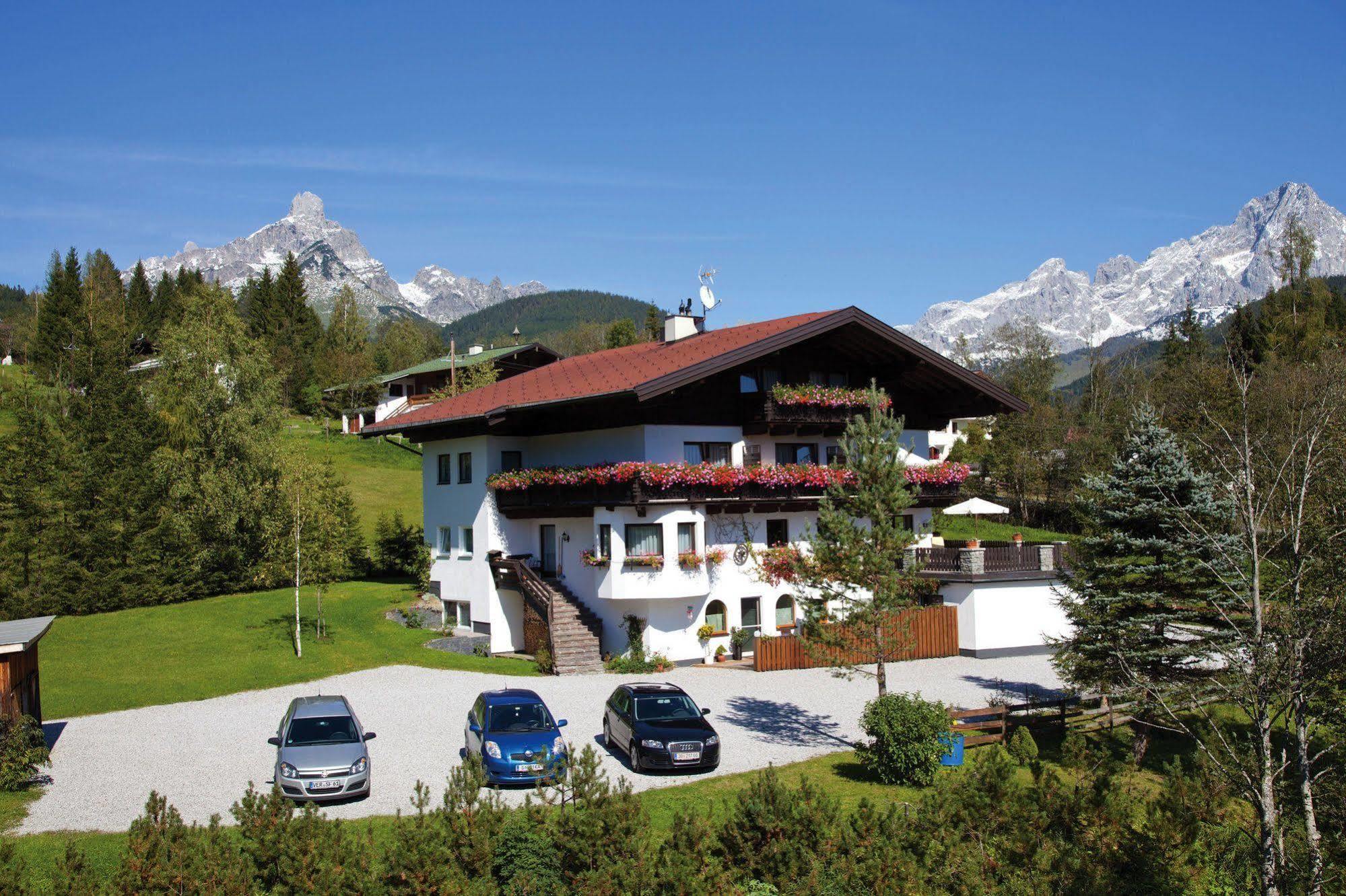 B&B Landhaus Vierthaler Filzmoos Bagian luar foto